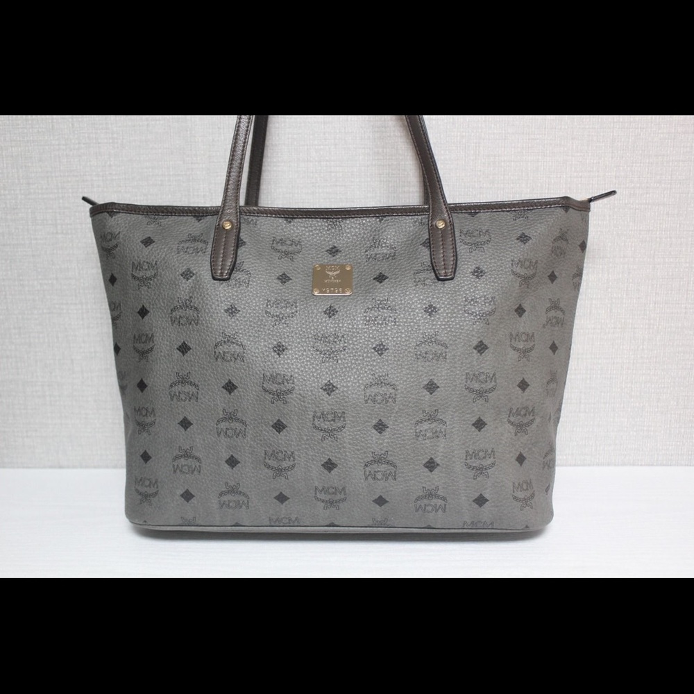 100% Authentic MCM black shopper tote - Picture 2 of 14